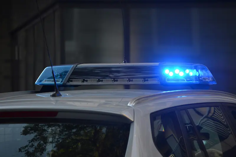 Policía - okupas - apudacta.com